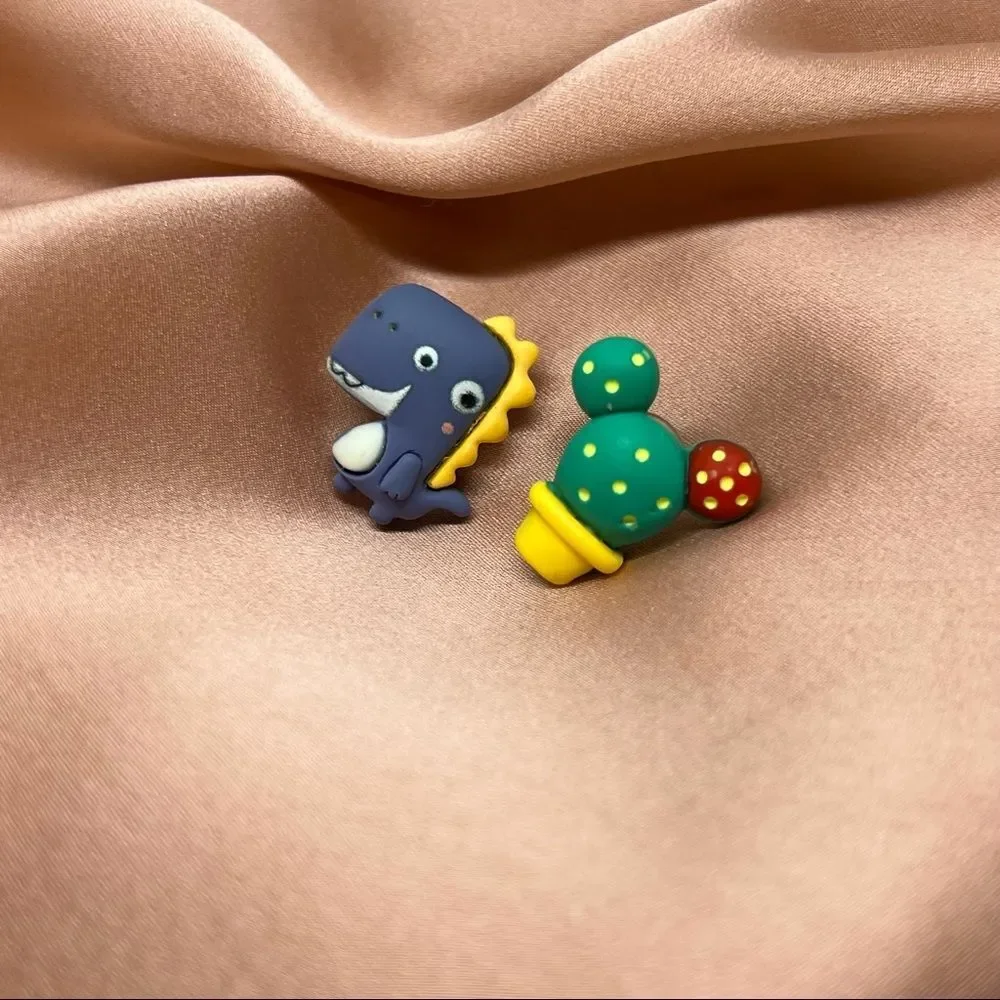 NWT Dinosaur Cactus 925 Silver Hypoallergenic Earring